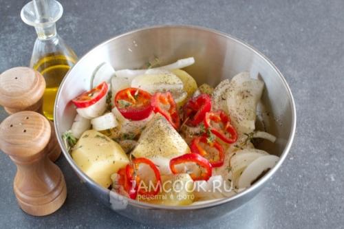 Курица с картошкой в пакете. Курица с картошкой в духовке в пакете для запекания