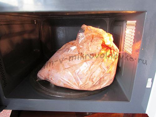 Курица в пакете в микроволновке. Курица в пакете для запекания в микроволновке