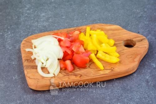 Салат из куриной печени и фасоли. Салат с куриной печенью и фасолью