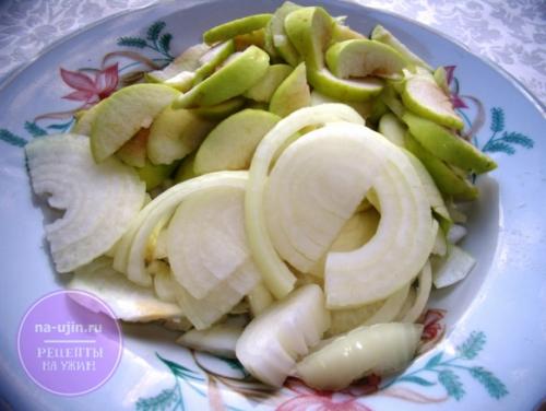 Курица в рукаве с яблоками. Курица с яблоками в рукаве