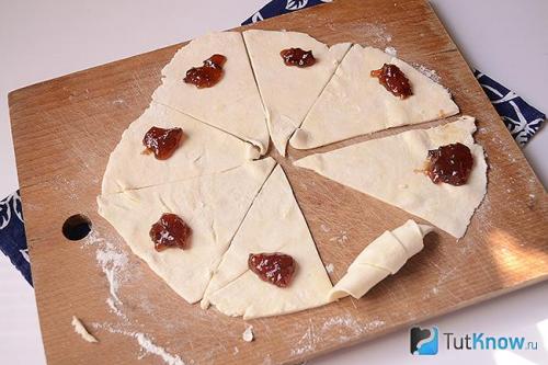 Рогалики с джемом рецепт. Рогалики с джемом к чаю – рецепт