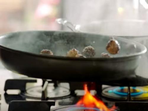 Паста с фрикадельками джейми оливер. I. Легкая карбонара с фрикадельками