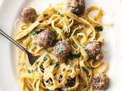 Паста с фрикадельками джейми оливер. I. Легкая карбонара с фрикадельками