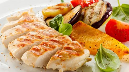 Куриная грудка, запеченная в духовке по-французски