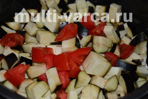 Курица с баклажанами и помидорами в мультиварке