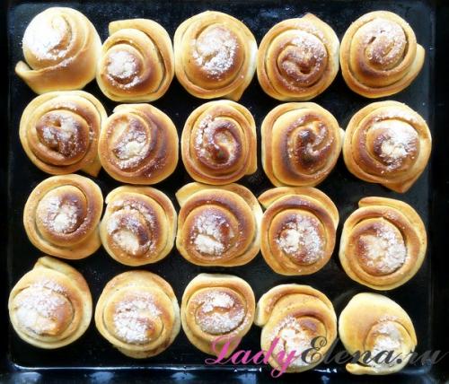 Горячие булочки с корицей. Булочки с корицей из дрожжевого теста — фото рецепт пошаговый