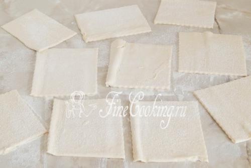 Слойки с ветчиной и плавленым сыром. Ингредиенты: