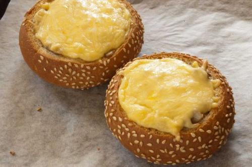 Завтрак с булочкой и яйцом. ТОП-5 рецептов фаршированных булочек на завтрак