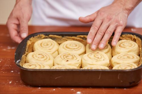 Рецепт липких булочек с корицей. «Липкие булочки» по рецепту Марка Синклера (Sinclair's Sticky Buns)