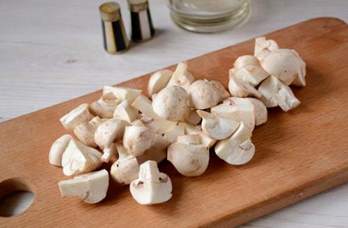 Перловка с шампиньонами и луком в мультиварке. Перловка с грибами в мультиварке: постное блюдо. Быстро и очень просто: фото-рецепт приготовления перловки с грибами