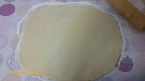 Липкие булочки с корицей грецкими орехами и карамельным соусом. Булочки с корицей, карамельным соусом и орехами пекан