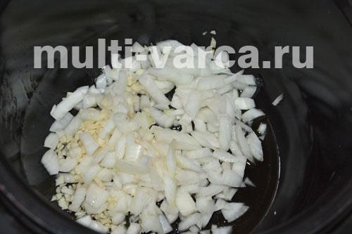 Курица с баклажанами и помидорами в мультиварке