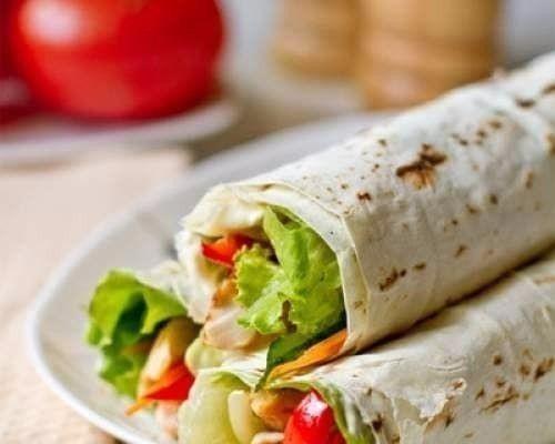 Ролл с курицей в лаваше. Ролл из лаваша с курицей