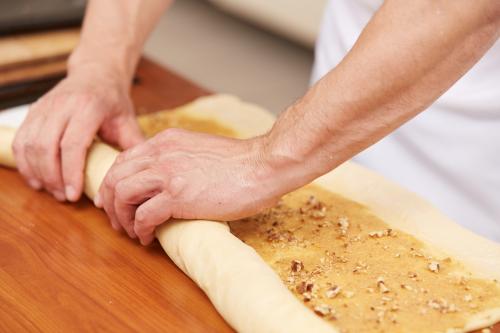 Рецепт липких булочек с корицей. «Липкие булочки» по рецепту Марка Синклера (Sinclair's Sticky Buns)