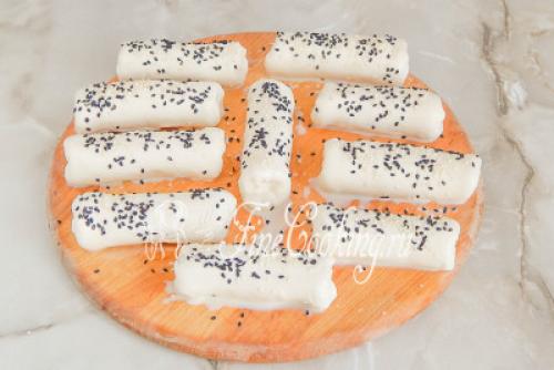 Слойки с ветчиной и плавленым сыром. Ингредиенты: