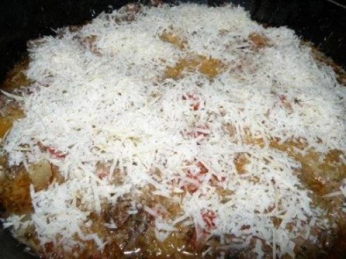 Тефтели в томатном соусе под сыром от Джейми Оливера