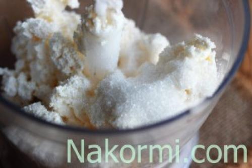 Творожно-банановый десерт