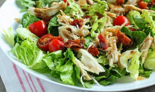 Салат цезарь на сушке. Популярные рецепты салатов для сушки тела