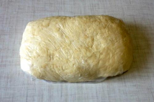 Самое быстрое тесто для пирожков на кефире. Быстрое тесто для пирожков на кефире