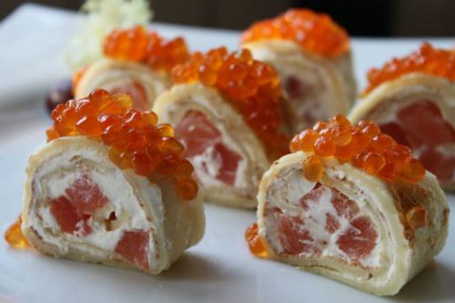 Салат из красной рыбы и икры. Салат с икрой и красной рыбой «Царский» – блюдо для настоящих гурманов