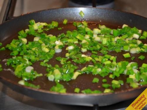 Пирог в мультиварке с рисом и яйцом. Описание рецепта: