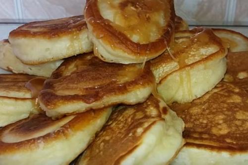 Оладьи на 1 литре кефире. Вкусные оладьи на кефире