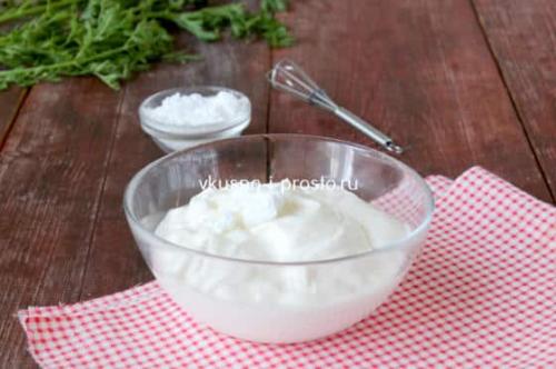 Влажный морковный торт со сметанным кремом. Морковный торт со сметанным кремом