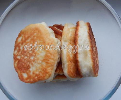 Самые пышные оладьи на кефире без яиц. Пышные оладьи без яиц на кефире — простой и быстрый рецепт