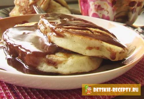 Банановые оладьи для ребенка 1 год. Оладьи пышные для детей (без яиц) с бананом — фото рецепт