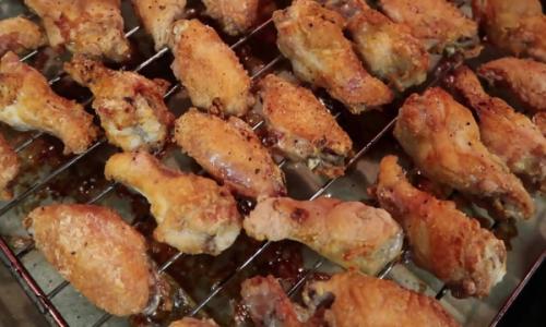 Как приготовить куриные крылышки в духовке с хрустящей корочкой. Как приготовить хрустящие куриные крылышки в духовке