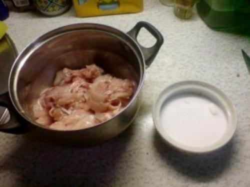 Куриный рулет с желатином в пищевой пленке. Куриный рулет с желатином