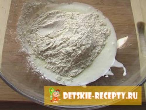 Банановые оладьи для ребенка 1 год. Оладьи пышные для детей (без яиц) с бананом — фото рецепт