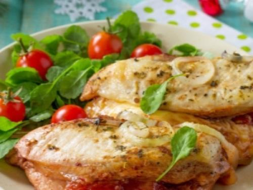 Куриное филе с помидорами и сыром на сковороде. Способы приготовления куриных грудок с сыром и помидорами