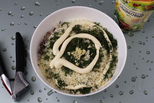 Тарталетки с крабовыми палочками — рецепт закуски в тарталетках с крабовыми палочками, яйцом, сыром и чесноком