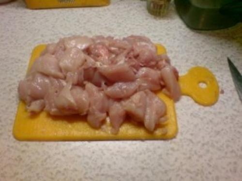 Куриный рулет с желатином в пищевой пленке. Куриный рулет с желатином