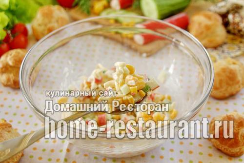 Профитроли с крабовым салатом. Профитроли с крабовыми палочками