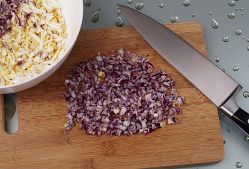 Тарталетки с крабовыми палочками — рецепт закуски в тарталетках с крабовыми палочками, яйцом, сыром и чесноком