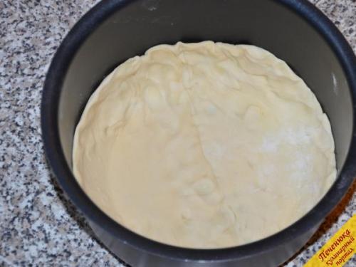 Пирог в мультиварке с рисом и яйцом. Описание рецепта: