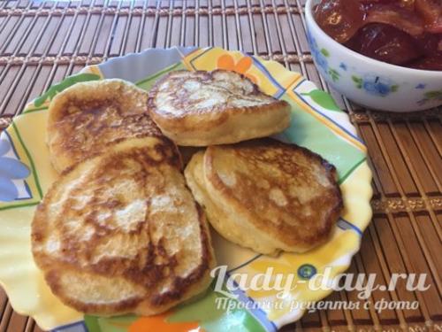Оладьи на кефире без яиц и соды. Пышные оладьи без яиц, на кефире