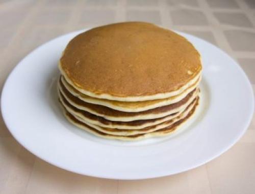 Панкейки с творогом и бананом без муки. Классические банановые панкейки на молоке