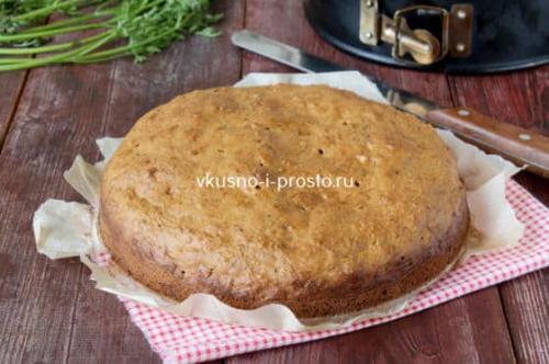 Влажный морковный торт со сметанным кремом. Морковный торт со сметанным кремом