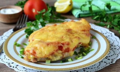 Куриное филе с помидорами и сыром, в духовке