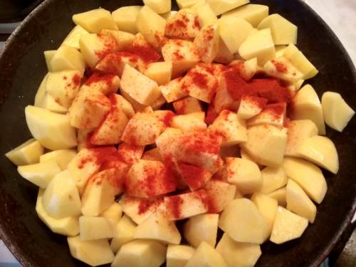 Мясо по грузински с картофелем. «Оджахури» — рецепт мяса с картошкой по-грузински