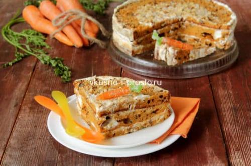 Влажный морковный торт со сметанным кремом. Морковный торт со сметанным кремом