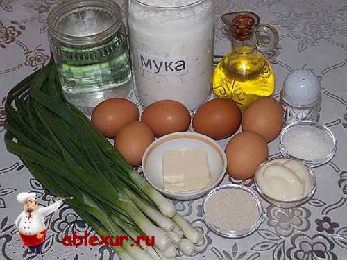 Пирог с зелёным луком и яйцом в духовке. Пирог с зеленым луком и яйцом: рецепт с фотографиями