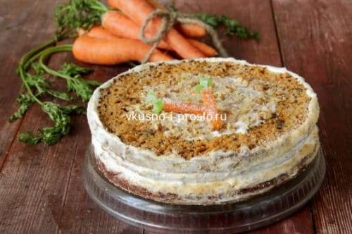 Влажный морковный торт со сметанным кремом. Морковный торт со сметанным кремом