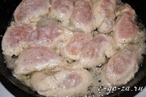 Куриная грудка маринованная в кефире. Поделиться рецептом Чтобы быстро найти этот материал, сохраните его в своей любимой социальной сети.