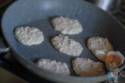 Диетические творожно овсяные оладьи. Диетические творожные оладьи