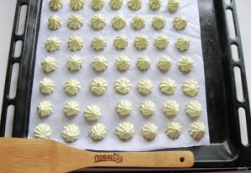 Новогоднее безе елочки. Торт "Новогодняя ёлочка из безе"