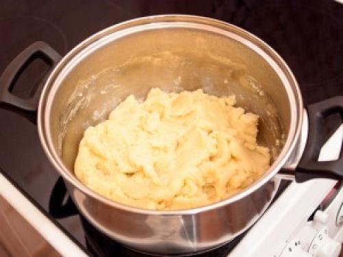 Начинка для профитролей. Как приготовить закусочные профитроли с несладкой начинкой